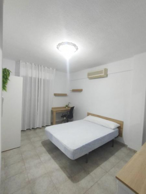 Piso Vacacional 3 habitaciones - Calle Engracia de Monroy, Plasencia